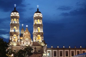 Basilica of Our Lady of Zapopan; By Andum (Own work) [CC BY-SA 3.0 (http://creativecommons.org/licenses/by-sa/3.0)], via Wikimedia Commons