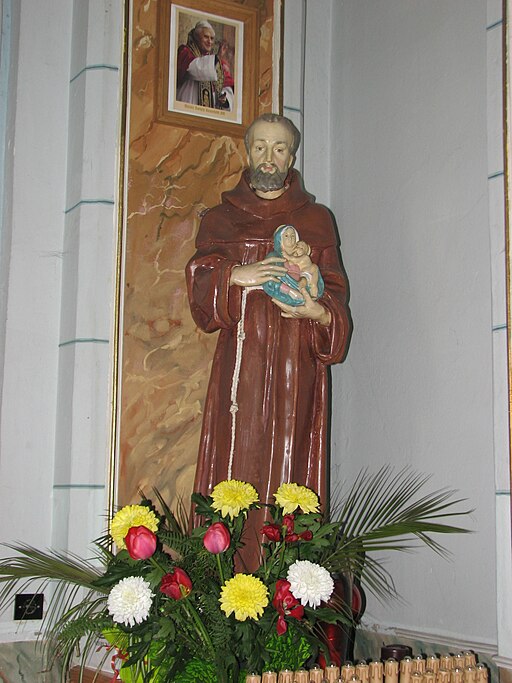 male_saints-Statuia_Fer.Ieremia_creditrequired