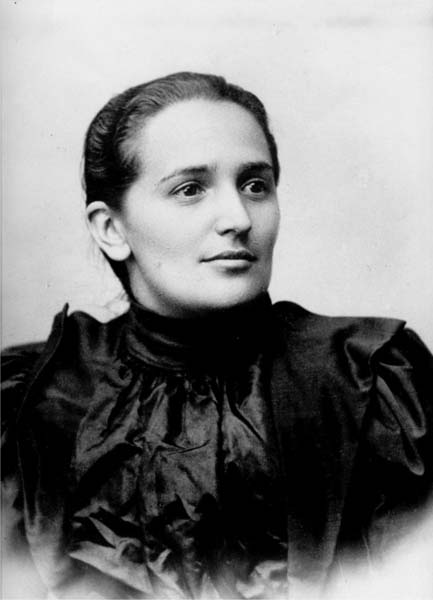 saints_lauramontoyaupegi_20141015_WikimediaCommons